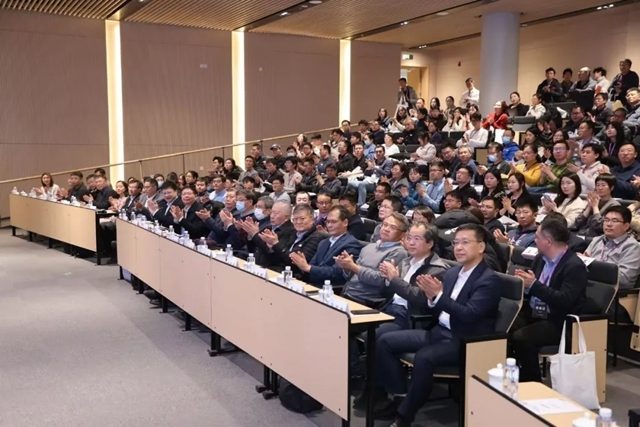 维信诺pTSF量产商用，中国显示定义第四代OLED材料(图4)